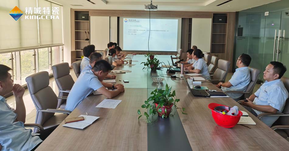 强化专业技术，提高服务水平  营销部发展业务技术培训