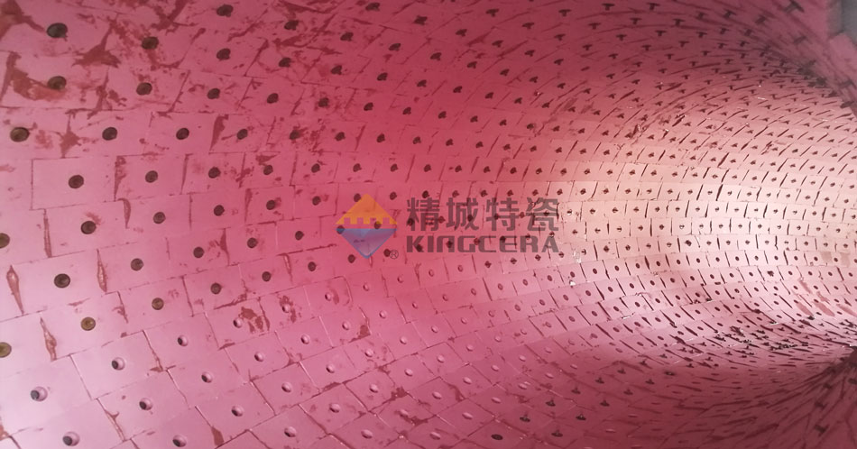 螺柱焊接型耐磨陶瓷管路